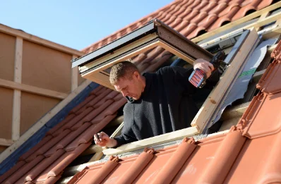 Pose de fenêtres de toit Velux à Genainville